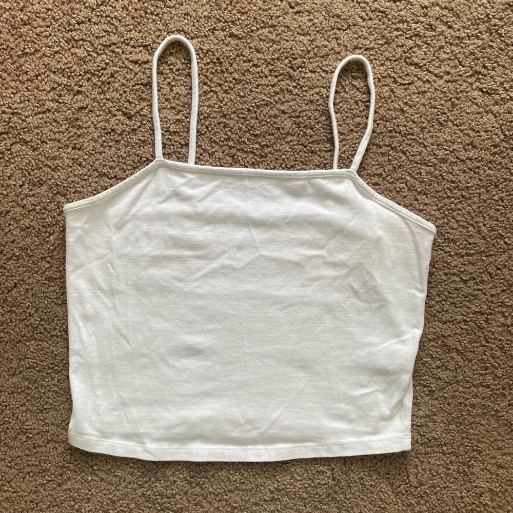 BASIC WHITE TANK🤍